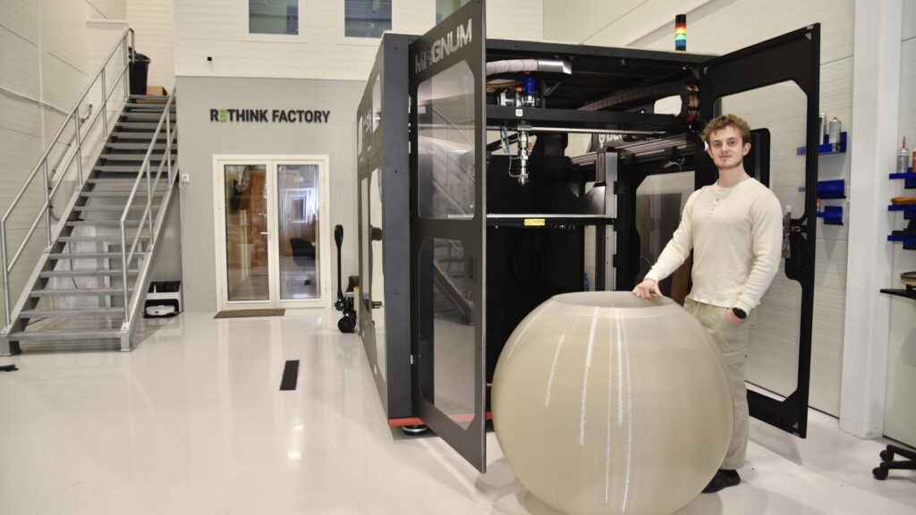 MAGNUM storformats-printer hos Rethink Factory